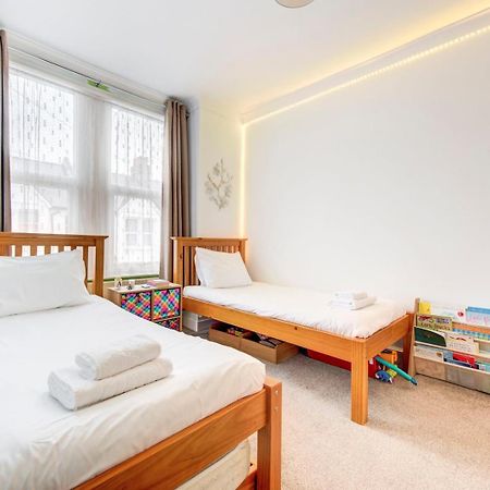 Guestready - Tranquility Near Shepherd'S Bush Londres Exterior foto